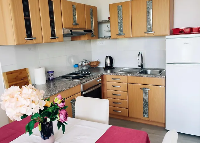 Bitinada * Ρόβινι